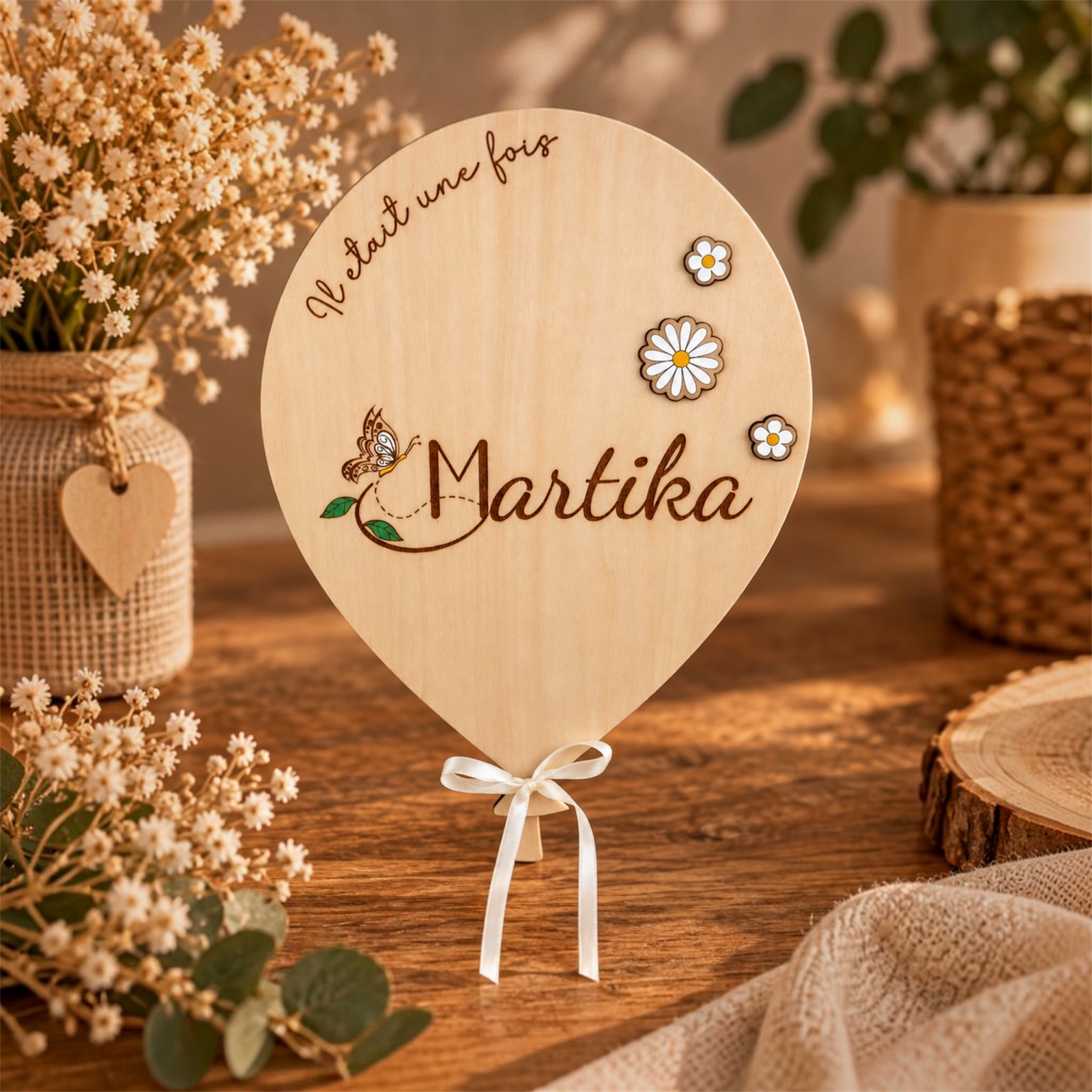 Ballon en bois personnalisé avec prénom pour décoration de porte de chambre