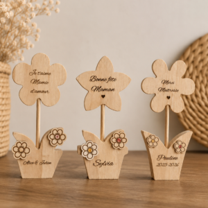 Fleur en bois personnalisée gravée en pot